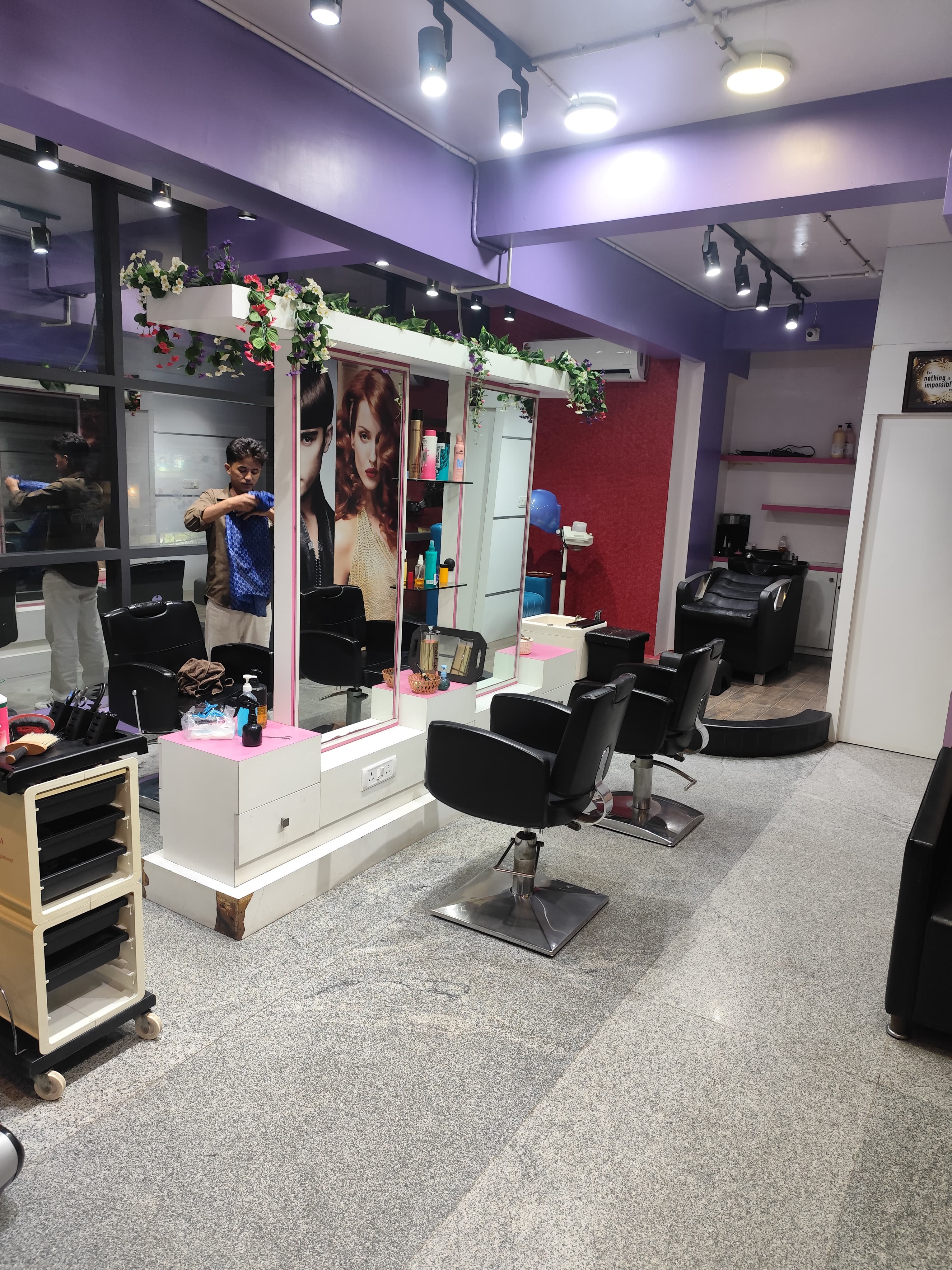 Refresh Salon photo 4